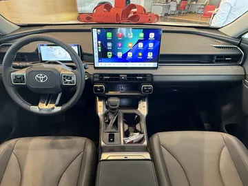 Купить Toyota RAV4, VI (XA60) Белый 2.0 CVT (171 л.с.) 4WD от 4700000 ₽. в Оренбурге